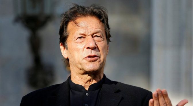 کورونا کی تیسری لہر: عوام ایس او پیز پر سختی سے عمل کریں پورا ملک بند نہیں کرسکتے، عمران خان