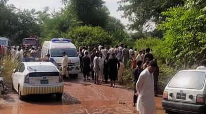 اسلام آباد: المناک حادثہ، ایک ہی خاندان کے 7افراد جاں بحق