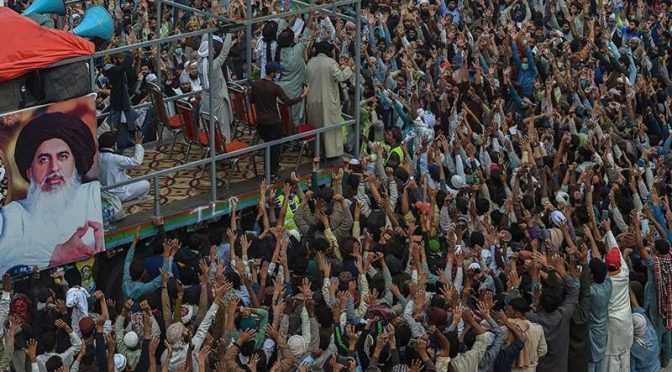 حکومت پنجاب نے معاہدے کے بعد ٹی ایل پی کے 800 سے زائد کارکن رہا کردیے