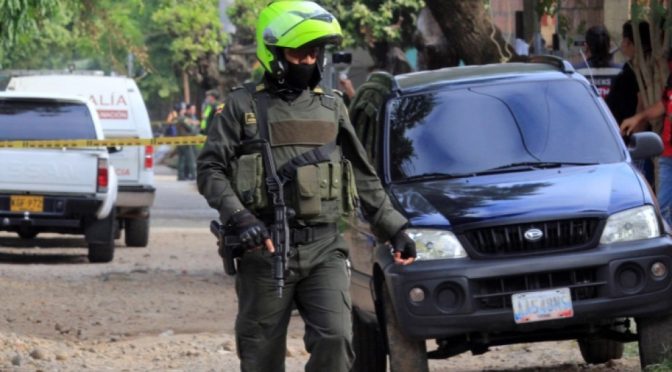 کولمبیا: ایئرپورٹ پر 2 زور دار دھماکے
