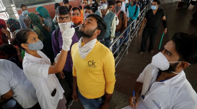 دنیا بھر میں اومیکرون کے وار جاری: بھارت میں 90 ہزار سے زائد کیسز رپورٹ