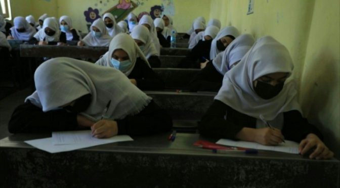 طالبان نے لڑکیوں کے اسکولز دوبارہ کھولنے کا حکم واپس لے لیا