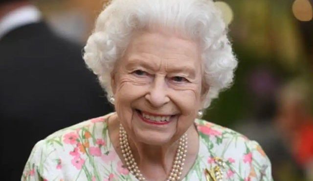 95 سالہ ملکہ برطانیہ نے کورونا کو شکست دیدی