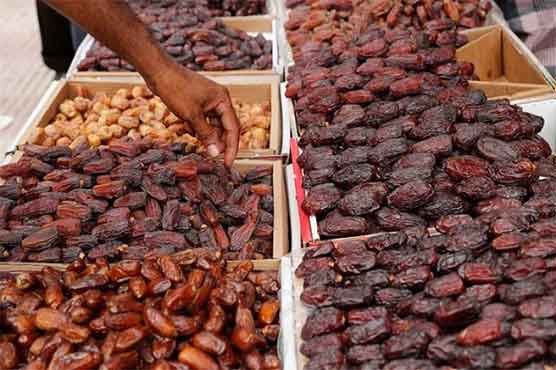 رمضان المبارک کی آمد سے قبل ہی کھجوروں کی قیمتیں آسمان پر، شہریوں کو تشویش