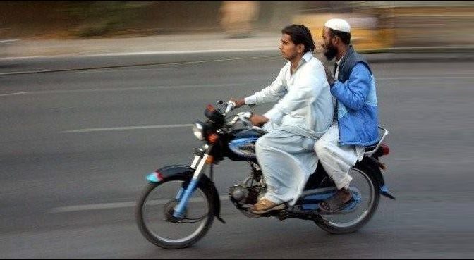 عید پر ڈبل سواری پر پابندی عائد