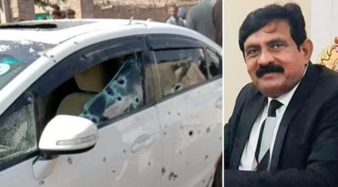 کار پر فائرنگ: سابق صدر ڈسٹرکٹ بار محمود پرویز رانجھا اور ڈرائیور جاں بحق