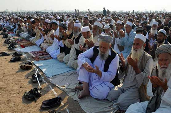 پاکستان میں ایک بار پھر دو عیدیں، خیبر پی کے میں آج عیدالفطر منائی جا رہی ہے