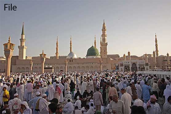 سعودی عرب سمیت خلیجی ممالک، یورپ اور افریقہ کے مسلمان آج عید الفطر منا رہے ہیں