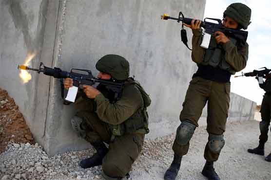 اسرائیلی فورسز نے فلسطینی شہریوں کا گھر منہدم کر دیا، مظاہرین پر فائرنگ