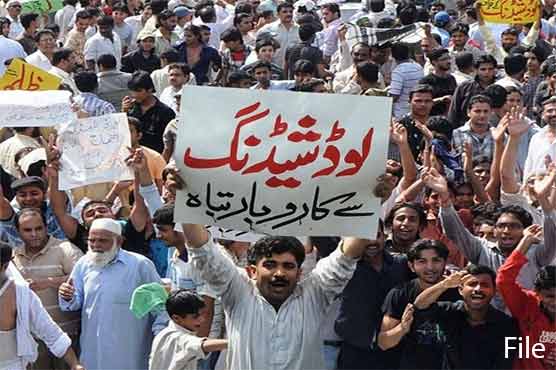 پشاور میں نانبائیوں کا مہنگائی، بجلی اور گیس کی لوڈشیڈنگ کے خلاف احتجاج