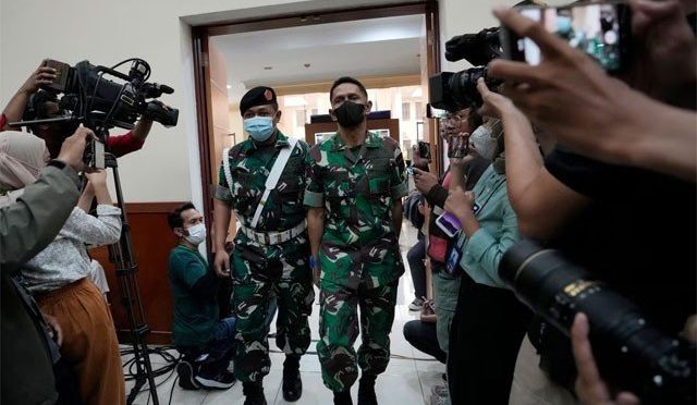 انڈونیشیا؛ لاشیں دریا میں پھینکنے کے جرم میں فوجی افسر کو عمر قید