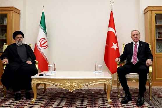 ترک صدر اردوان سہ فریقی اجلاس میں شرکت کیلئے ایران پہنچ گئے