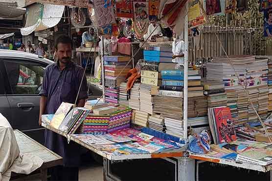 پشاور کے مصروف ترین بازاروں میں تجاوزات کی بہتات، پیدل چلنا بھی محال