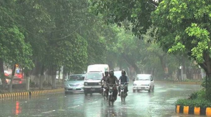لاہورمیں کہیں ہلکی کہیں تیزبارش ،سلسلہ ہفتہ بھر جاری رہنے کی پیشگوئی