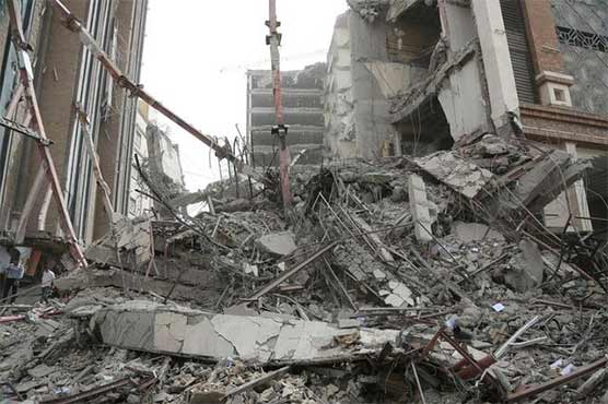 کراچی: لیاری میں 5 منزلہ عمارت زمین بوس، ایک شخص جاں بحق