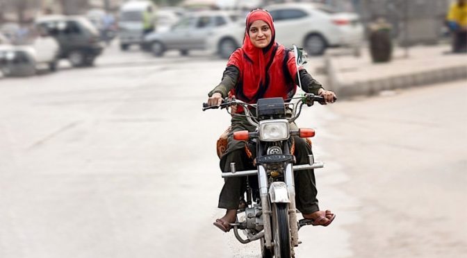 ’’موٹر سائیکل چلاو،خود مختار ہو جاو’’سندھی طالبات کا ڈیٹا مانگ لیا گیا