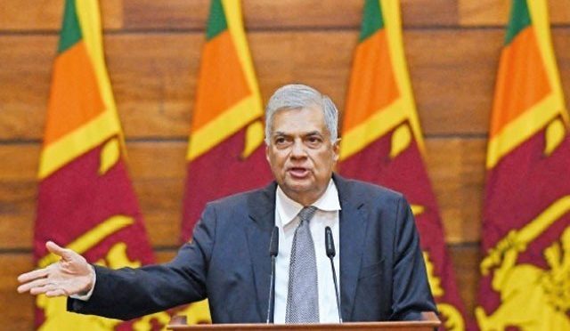 سری لنکن صدر کا آئی ایم ایف سے مذاکرات اور قومی حکومت کی تشکیل کا فیصلہ