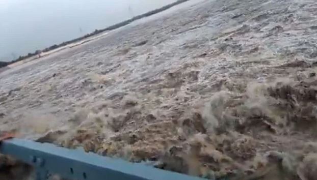 میانوالی: جناح بیراج سے7 لاکھ کیوسک پانی کا ریلا گزرنےکا امکان، ہائی الرٹ جاری