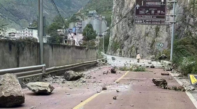 چین ، سیچھوان میں 6.8 شدت کا زلزلہ