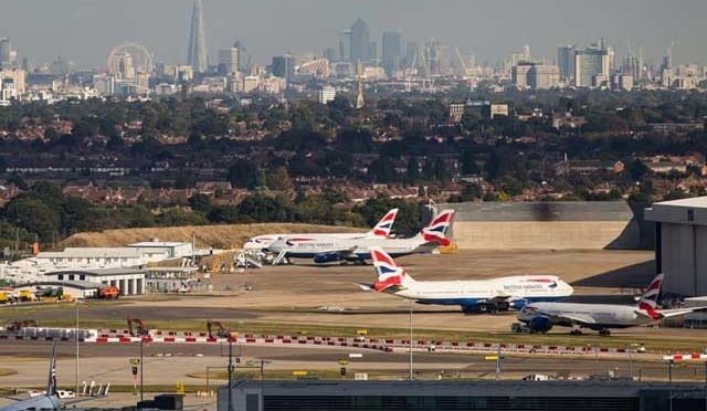 آنجہانی ملکہ برطانیہ کی آخری رسومات، ہیتھرو ایئرپورٹ نے پروازیں منسوخ کردیں
