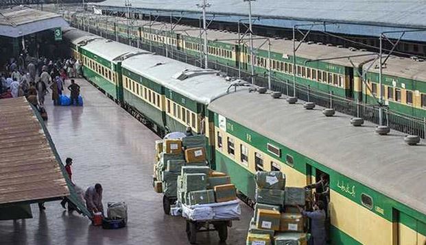 ریلویز کا 2 اکتوبر سے مرحلہ وار کراچی تک مسافر ٹرینیں بحال کرنے کا فیصلہ