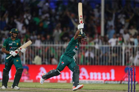ایشیا کپ سپر4 : پاکستان نے افغانستان کو شکست دیکر فائنل کیلیے کوالیفائی کرلیا