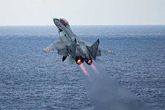 بھارتی بحریہ کا جنگی طیارہ سمندر میں گر کر تباہ