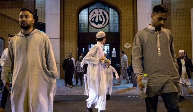 انگلینڈ اور ویلز مردم شماری، مسلمانوں کی شرح 4.9 فیصد سے بڑھ کر 6.5 فیصد ہوگئی