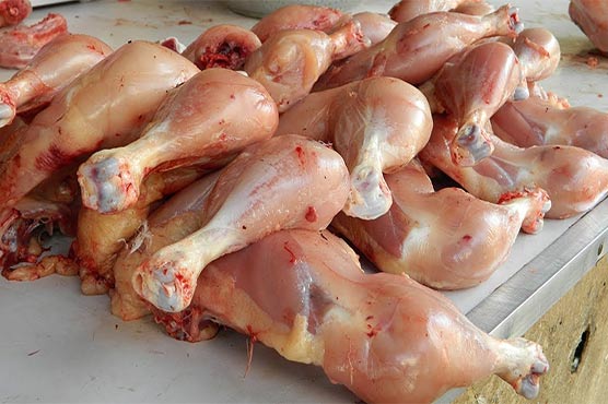 مرغی کا گوشت عوام کی پہنچ سے دور، قیمت 650 روپے فی کلو سے بھی متجاوز