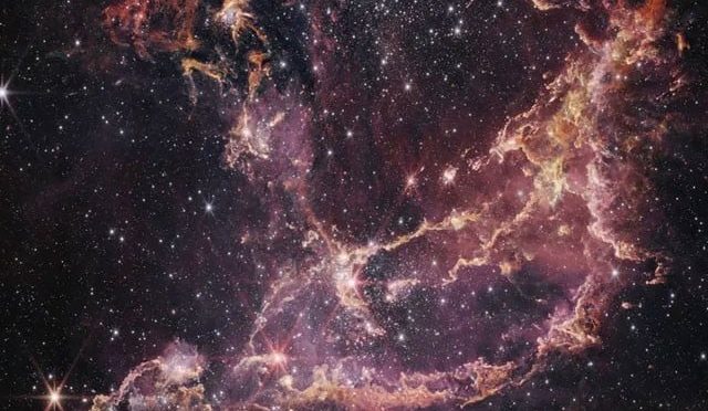 کائنات کے ابتدائی دور میں بنتے ستاروں کی تصویرعکس بند