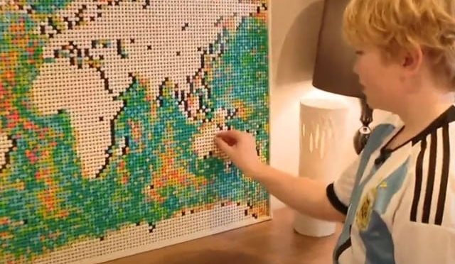 کم وقت میں لیگو سے دنیا کا نقشہ بنانے کا گینیز ورلڈ ریکارڈ