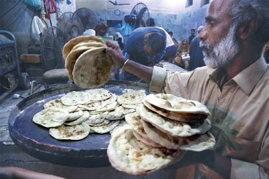 نانبائی ایسوسی ایشن کا مطالبہ مسترد: روٹی ایک روپیہ مہنگی، نان کی قیمت 22 روپے برقرار