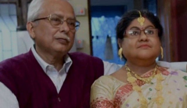 بھارتی شہری نے کورونا وائرس سے مرنے والی بیوی کا مجسمہ بنوا ڈالا