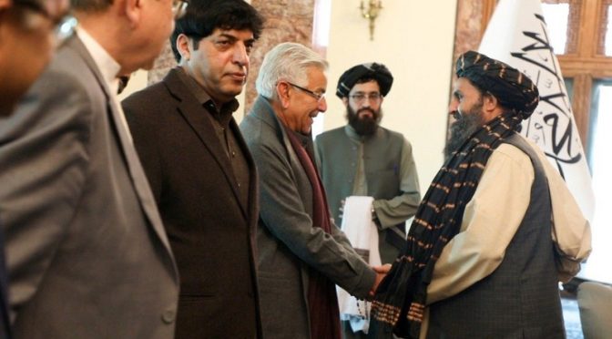 وزیر دفاع خواجہ آصف کابل پہنچ گئے،افغان قیادت سے ملاقات