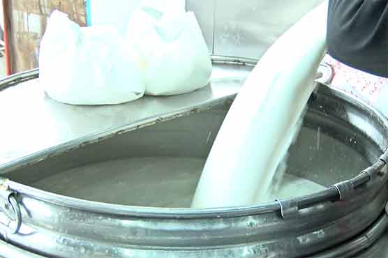 کراچی : ہول سیلرز ایسوسی ایشن نے دودھ کی قیمتوں میں اضافہ مسترد کردیا