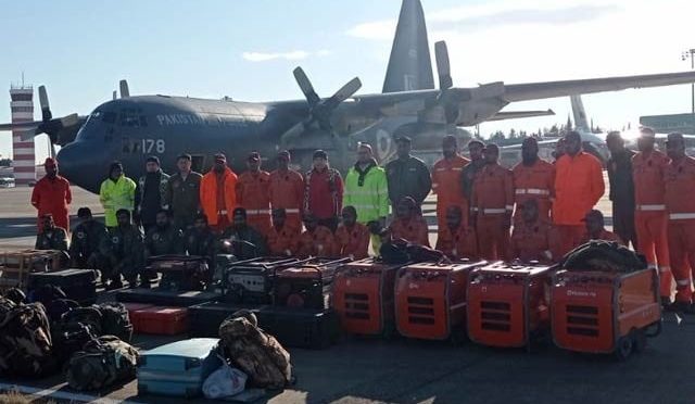 پاک فضائیہ کا سی 130 طیارہ امدادی سامان لے کر ترکیہ پہنچ گیا