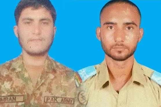 پاک فوج کے شہید جوانوں عمران اللہ اور افضل خان کی نماز جنازہ ادا کر دی گئی
