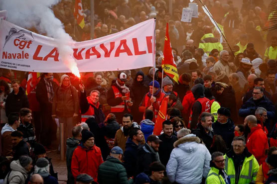 فرانس : پنشن اصلاحات کیخلاف احتجاجی مظاہرے شدت اختیار کرگئے
