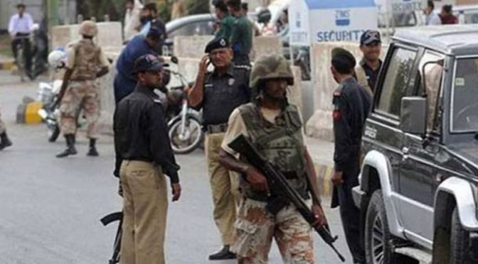کراچی: رینجرز اور پولیس کی کارروائی، اسٹریٹ کرائم میں ملوث 5 رکنی گینگ گرفتار