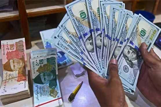روپیہ پسپائی کا شکار، انٹربینک میں ڈالر کی اڑان برقرار