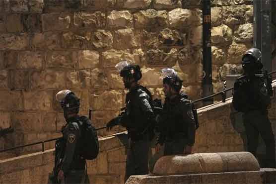 اسرائیلی پولیس کا مسجد الاقصیٰ میں نمازیوں پر حملہ، متعدد زخمی
