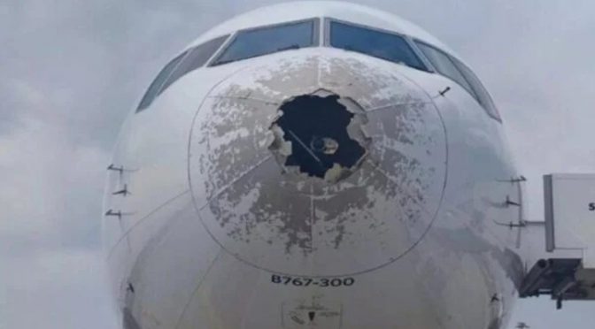 اٹلی کے شہر میلان سے نیویارک جانے والا مسافر طیارہ بڑے حادثے سے بال بال بچ گیا