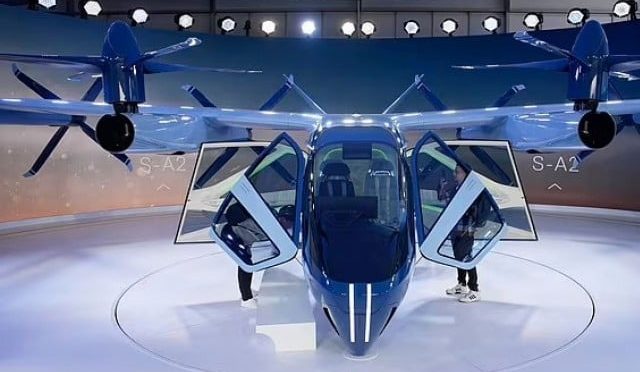 سی ای ایس 2024: جدید سہولیات سے آراستہ اڑنے والی گاڑی کی نمائش