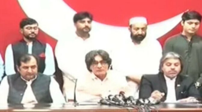 پاکستان تحریک انصاف کا سویلینز کا سول کورٹ میں ٹرائلز کرنے کا مطالبہ