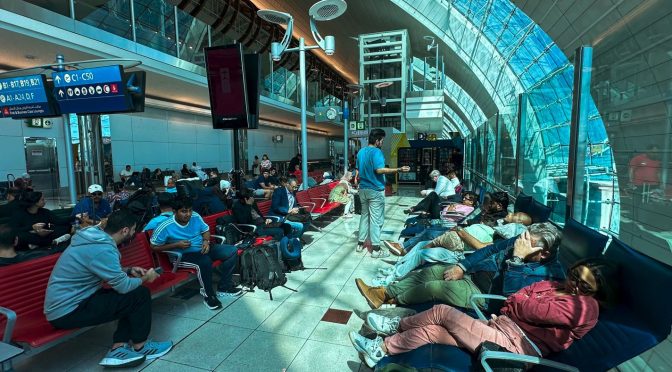 دبئی کے ایئرپورٹس پر 250 پاکستانی پھنس گئے