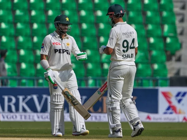 لاہور ٹیسٹ: شان اور امام کی بڑی شراکت، پاکستان کی پوزیشن مستحکم لاہور ٹیسٹ
