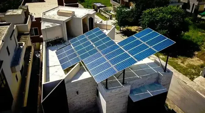 روف ٹاپ سولر سے پاکستان کو ایل این جی مد میں 12 ارب ڈالر کی بچت