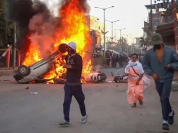 مودی کی ناقص پالیسیاں؛ منی پورمیں کشیدگی برقرار،عوام اور سیکیورٹی فورسز آمنے سامنے